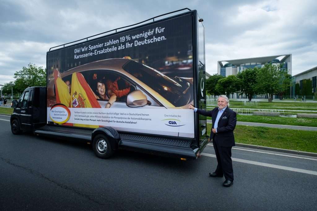 GVA-Präsident Hartmut Röhl bei der Präsentation der Kampagnenmotive in Berlin. 