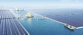 Solar Kraftwerk auf dem Wasser