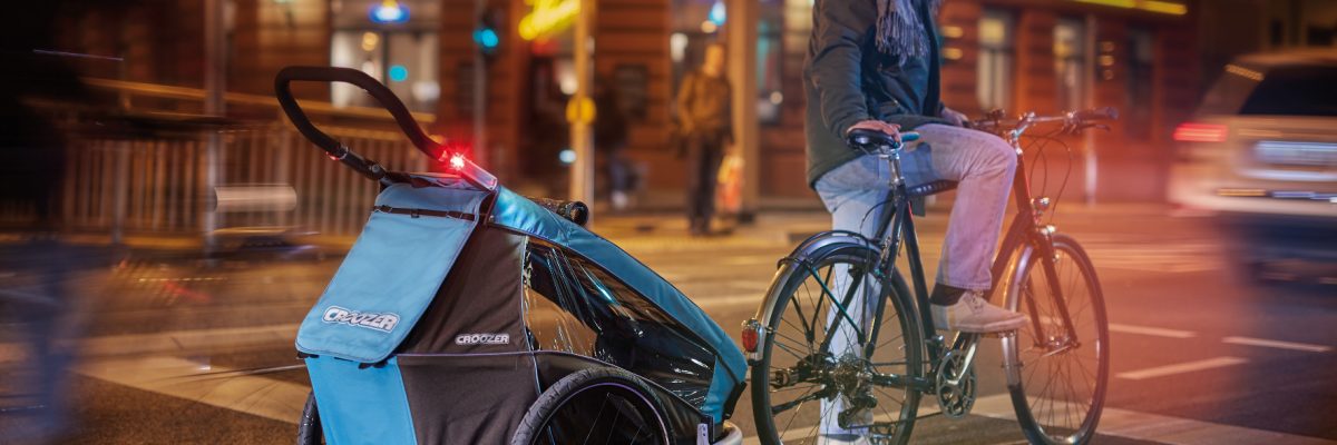 Blinkende Front- und Rückleuchten am Rad bleiben weiter verboten. Sie dürfen nur als Zusatzleuchten am Körper getragen werden.