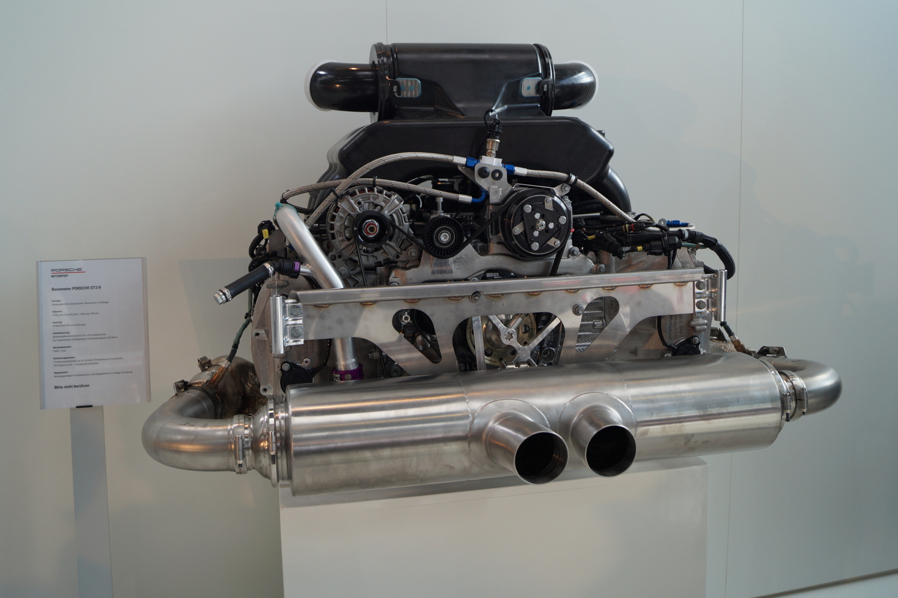 Porsche 911 GTR3 Rennsport 3