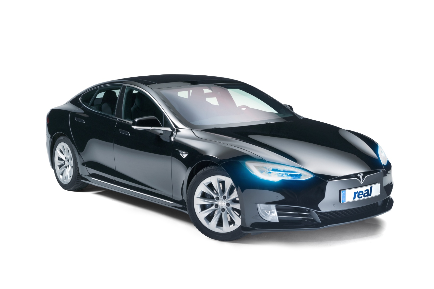 Dieser Tesla Model S war der Hauptpreis einer Gewinnaktion. © real,- SB-Warenhaus GmbH/TRDmobil