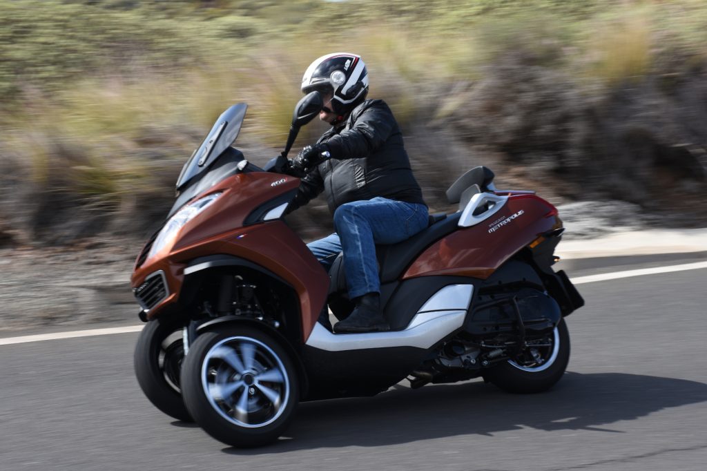 Ein Dreirad mit Motor