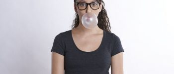 Kaugummi soll angeblich vor Karies schützen. © RobinHiggins / pixabay.com /TRD medizin und gesundheit