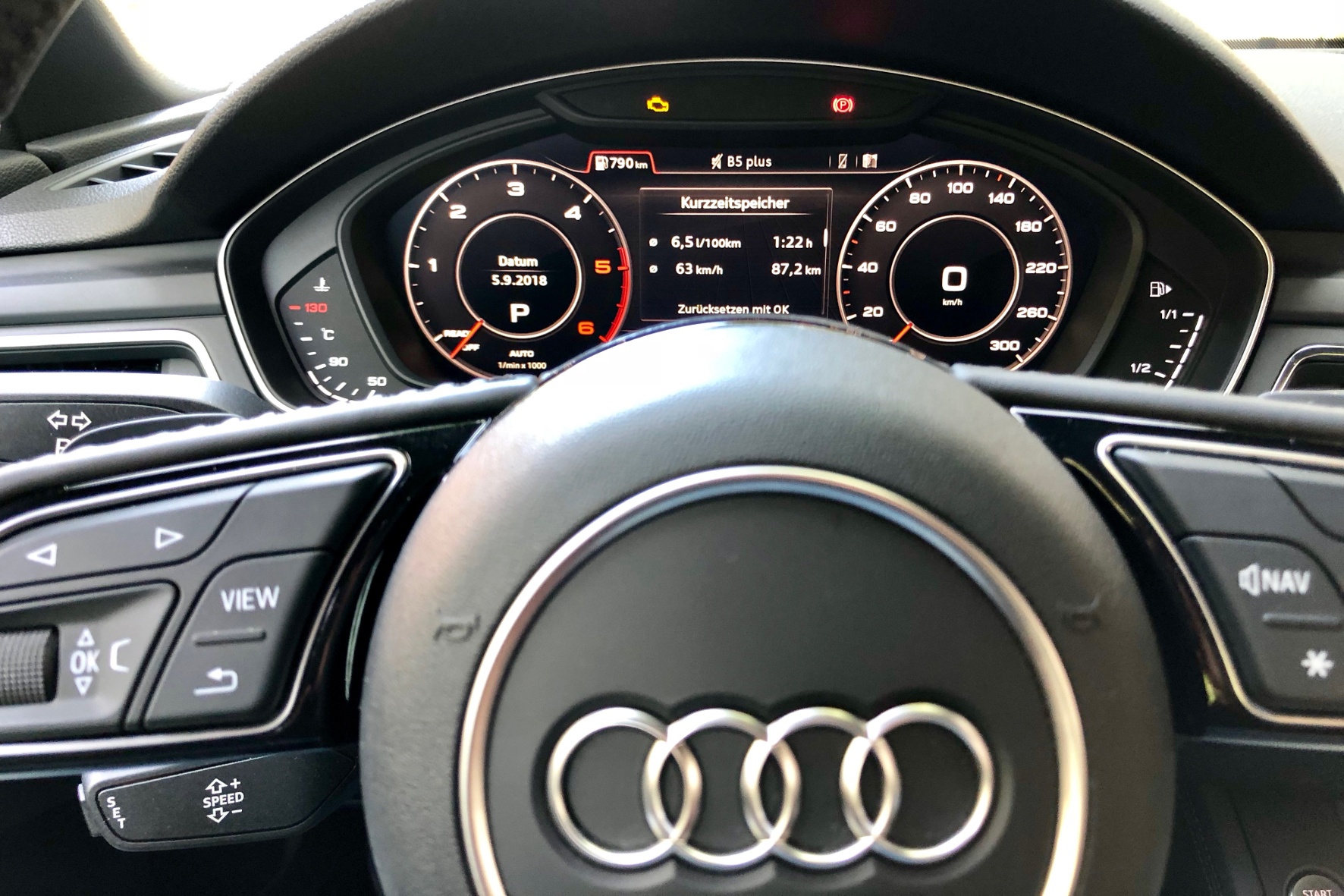 Autolenkrad im Audi