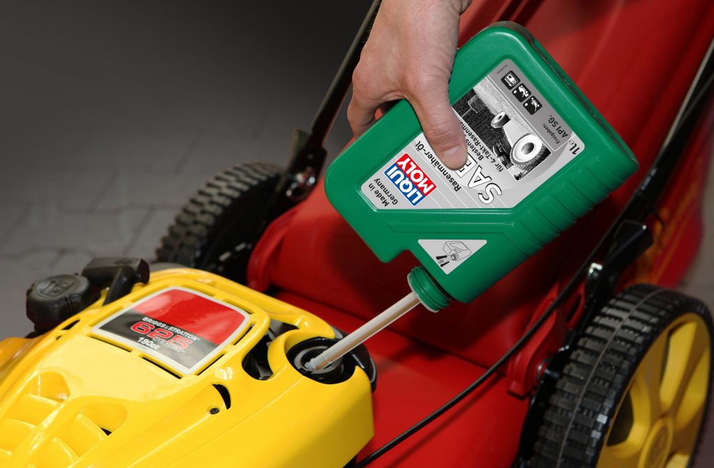 Für Benzin betriebene Geräte, die länger nicht benutzt werden, empfiehlt sich ein sogenannter Benzin-Stabilisator. Er schützt vor Alterung und Oxidation. Foto: Liqui Moly/TRD Technik