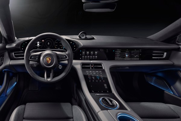 Elektro Porsche Innenraum