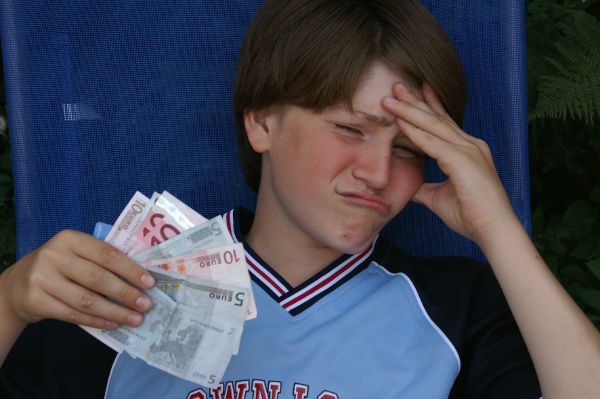 Schuleschwänzen kann richtig ins Geld gehen, wenn man im Norden der Republik schulpflichtig ist. © S. Hofschlaeger / pixelio.de / TRD Recht und Billig