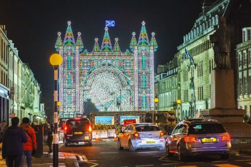 Stadtverkerkehr in der Weihnachtszeit