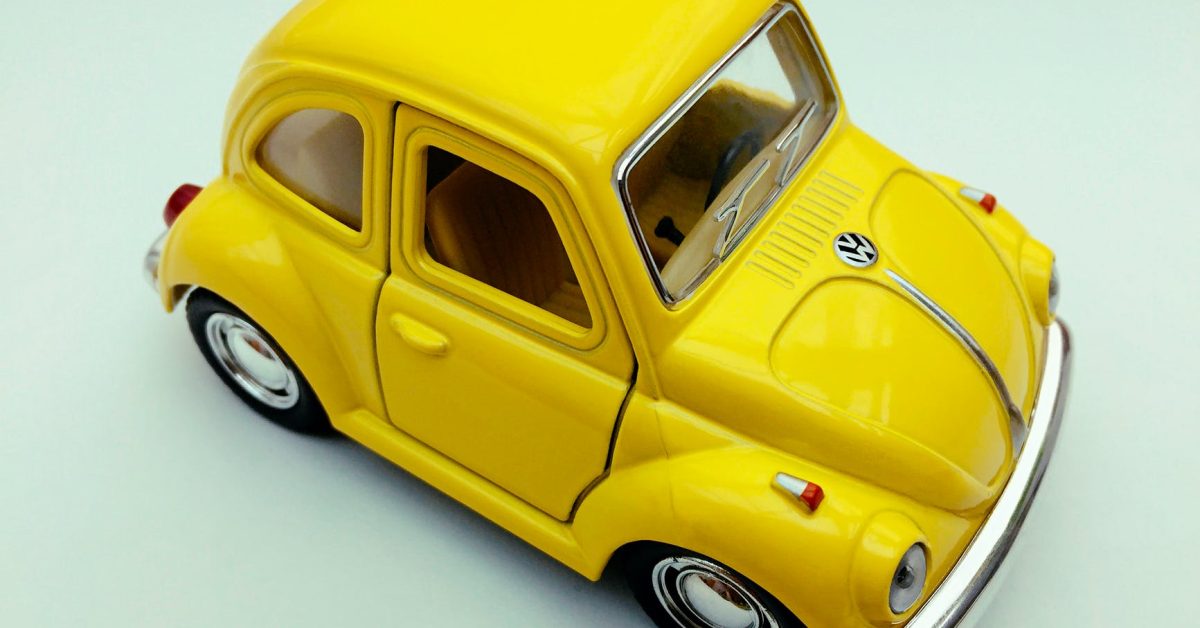 Anders als bei illegalem Cannabiskonsum könne derjenige, der ärztlich verschriebenes Cannabis einnehme, zum Führen von Kraftfahrzeugen geeignet sein. TRD mobil / Recht und Billig Photo by Mike on Pexels.com