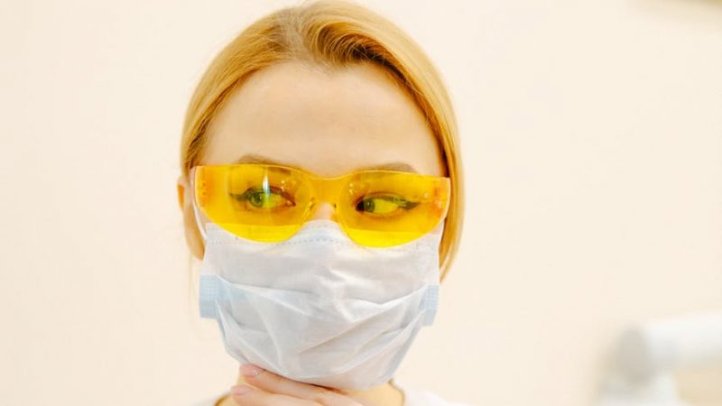 systemrelevante Bereichen arbeitet, wie etwa in der Pflege, sollte selbstverständlich Steuerfreiheit auf coronabedingte Zuschläge erwarten können TRD Wirtschaft und Soziales. Photo by Polina Zimmerman on Pexels.com