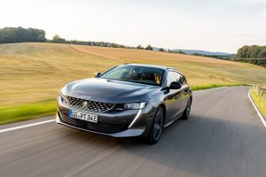 Neue Autos mit Hybrid-System