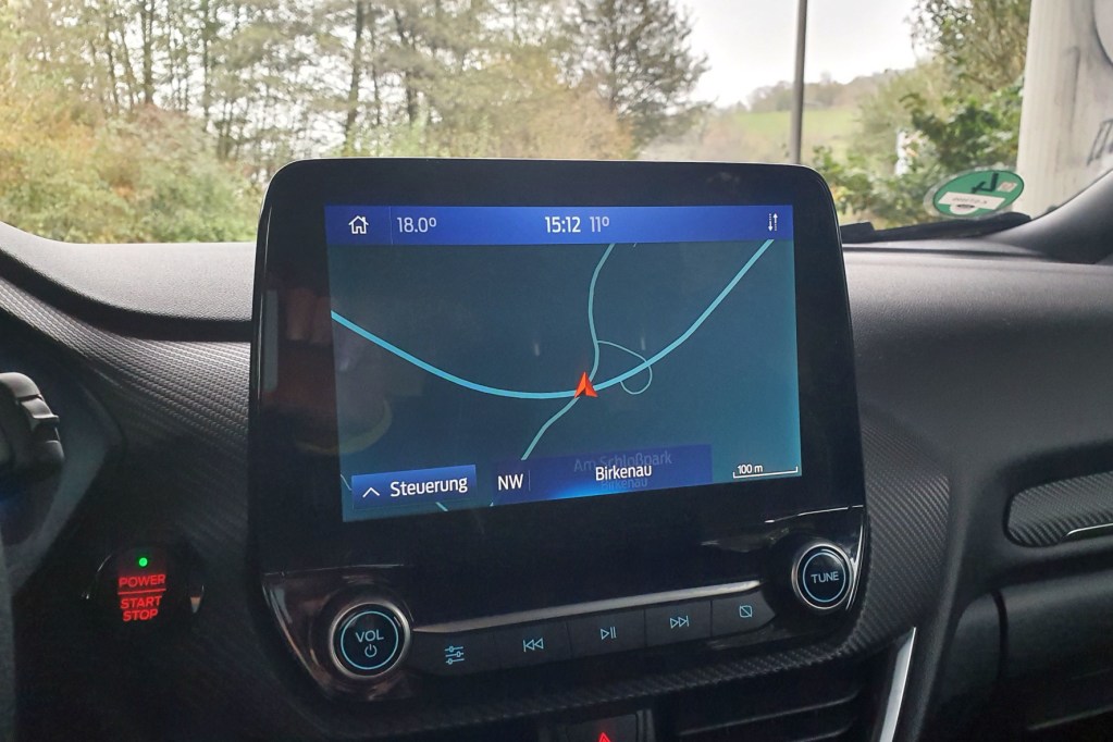 Das Kommunikations- und Entertainmentsystem Ford SYNC3 lässt sich mit einfachen Sprachbefehlen oder über den acht Zoll großen Touchscreen bedienen. © Jutta Bernhard / mid / trd mobil