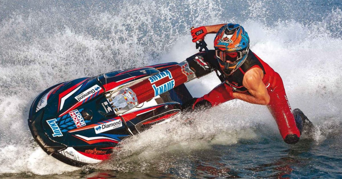 Ein ganz besonderer Augenschmaus ist da sicher der Pirelli-Kalender, der bei Sammlern fast schon Kult-Status genießt.