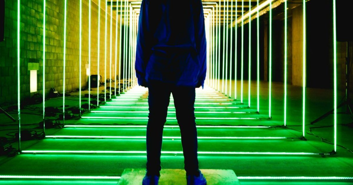 Wer in einem "prekären" Job arbeitet, etwa als Leiharbeiter oder Minijobberin, hat im Zuge der Krise häufiger Einkommen verloren als stabil Beschäftigte. Foto: WP 2011 pexels-naveen-annam-1722093