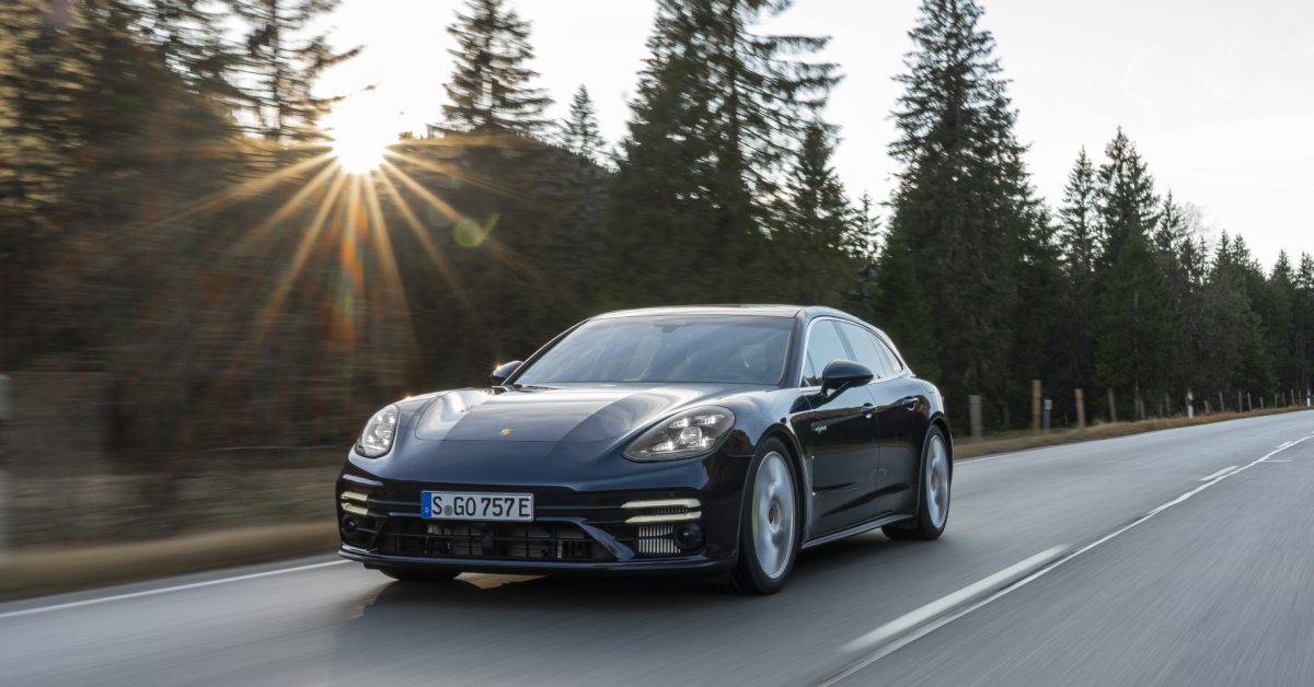 Mit der E-Maschine gleitet der Panamera lautlos dahin. Die 136 Elektro-PS fungieren bei Bedarf aber wie ein zusätzlicher Booster.© Porsche / TRD mobil